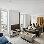 Bnbnook - Classic 1Br Near Notre-Dame & Louvre
