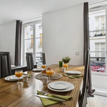 Appartamento Bnbnook - Classic 1br Near Notre-dame & Louvre Parigi