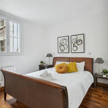 Bnbnook - Classic 1br Near Notre-dame & Louvre